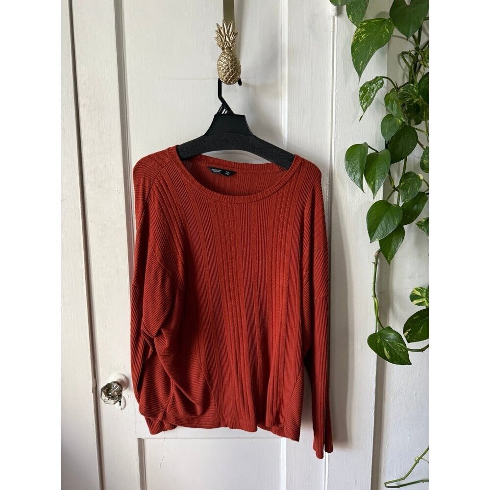 Simply Vera Vera Wang woman’s size 2X – large sweater